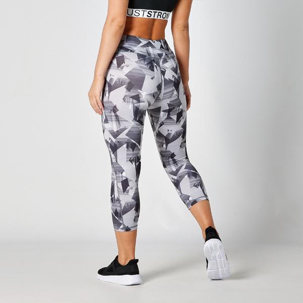 Charcoal-corner-just-strong-3-4-capri2