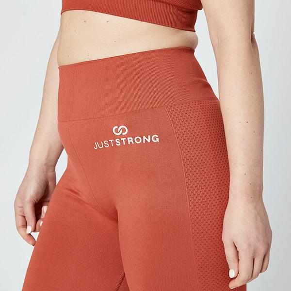 JUSTSTRONG_19.0238397_800