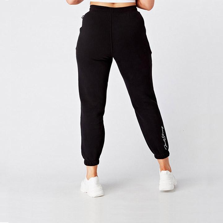 black-baggy-joggers-3