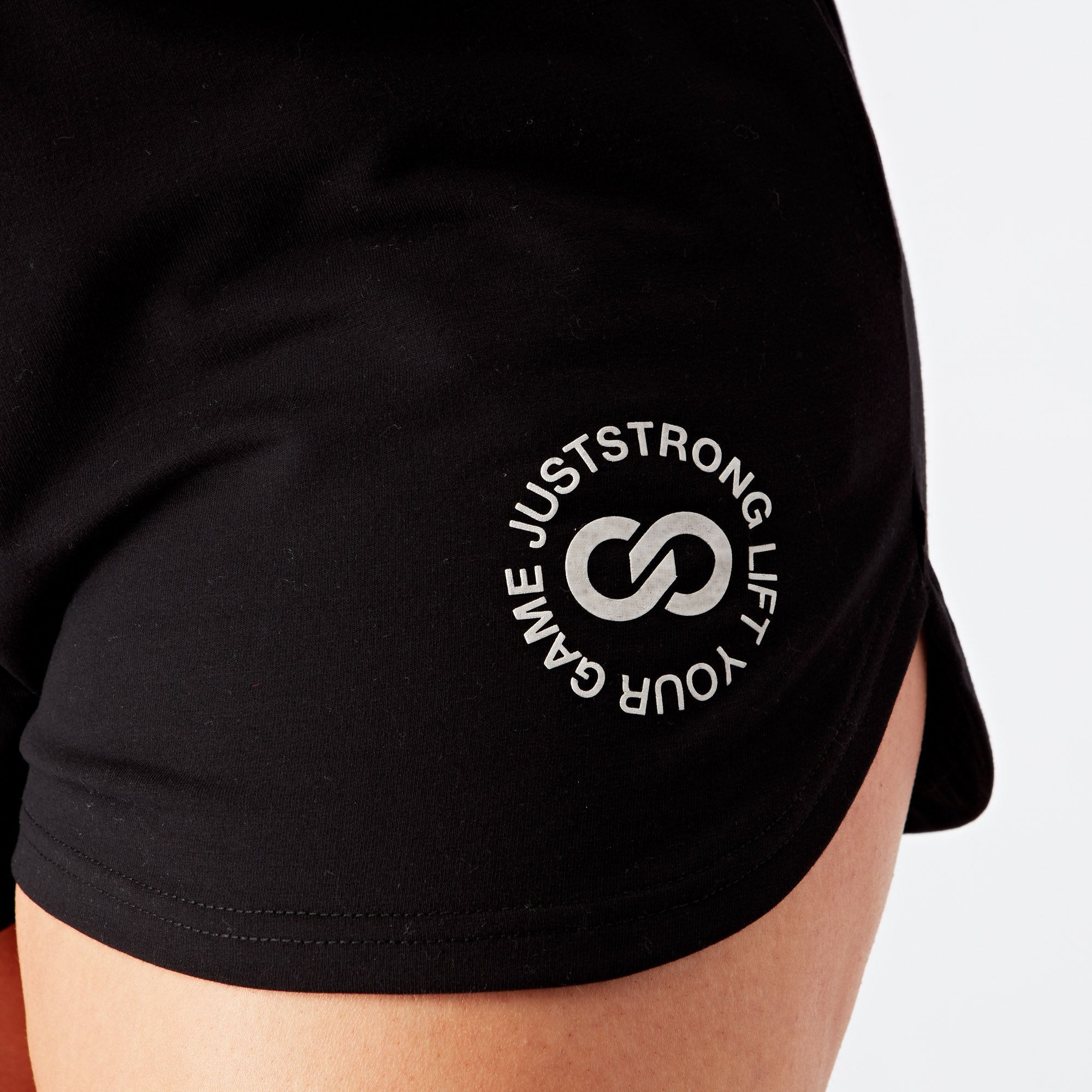black-jog-shorts-detail