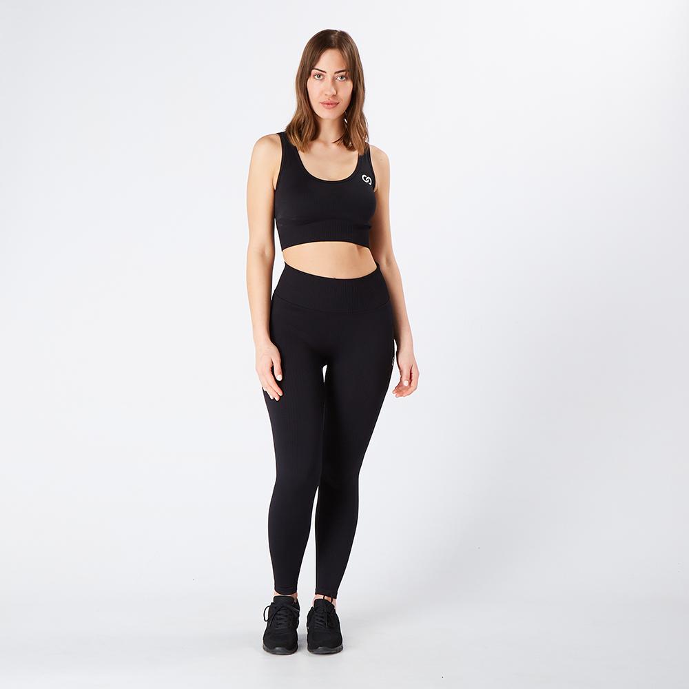 black-ribbed-seamless-leggings-model-front