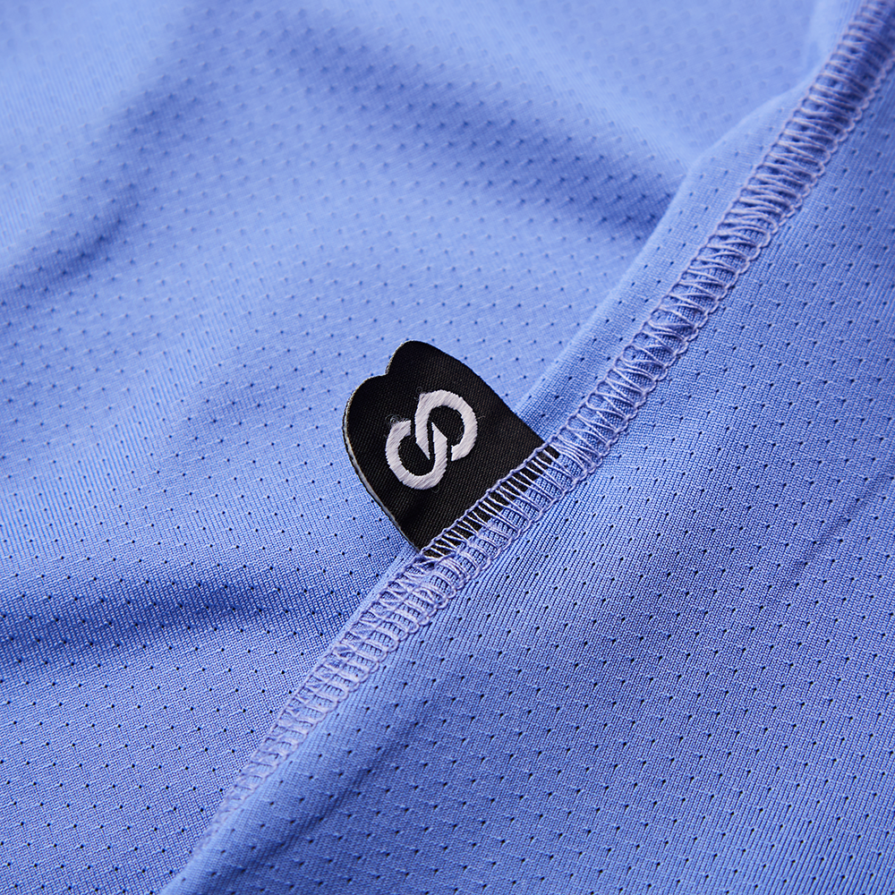 blue-iris-trainingt-shirt-detail