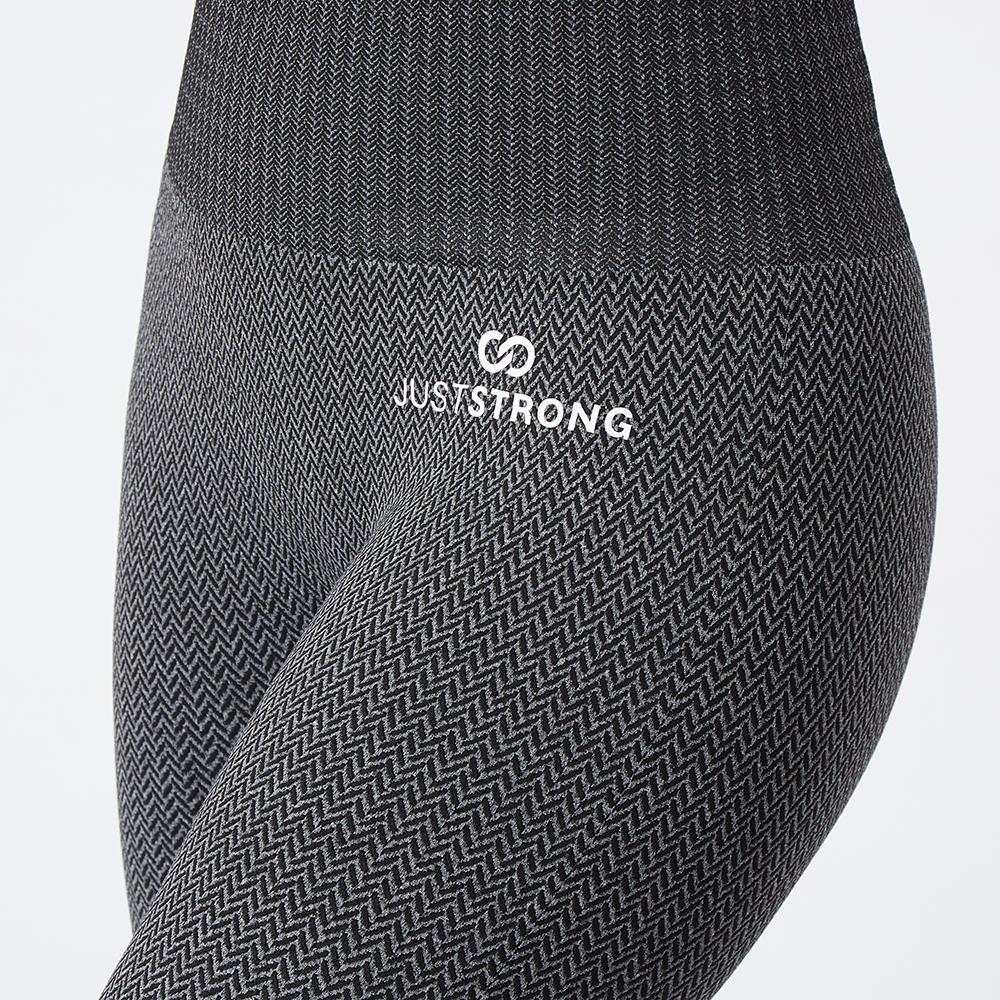 charcoal-knitted-chill-leggings-detail