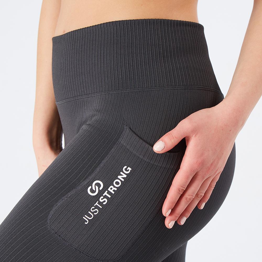 charcoal-ribbed-seamless-pocket-leggings-detail