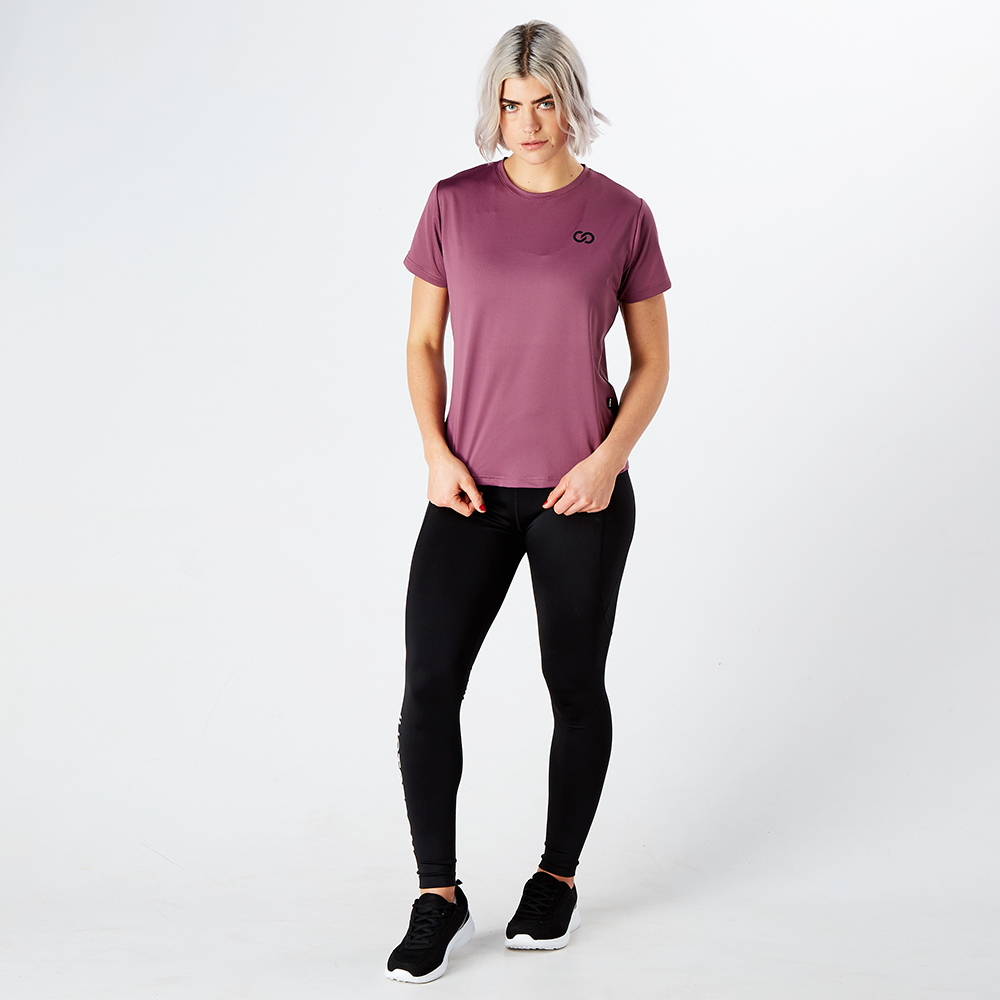 damson-trainingt-t-shirt-lifestyle-2