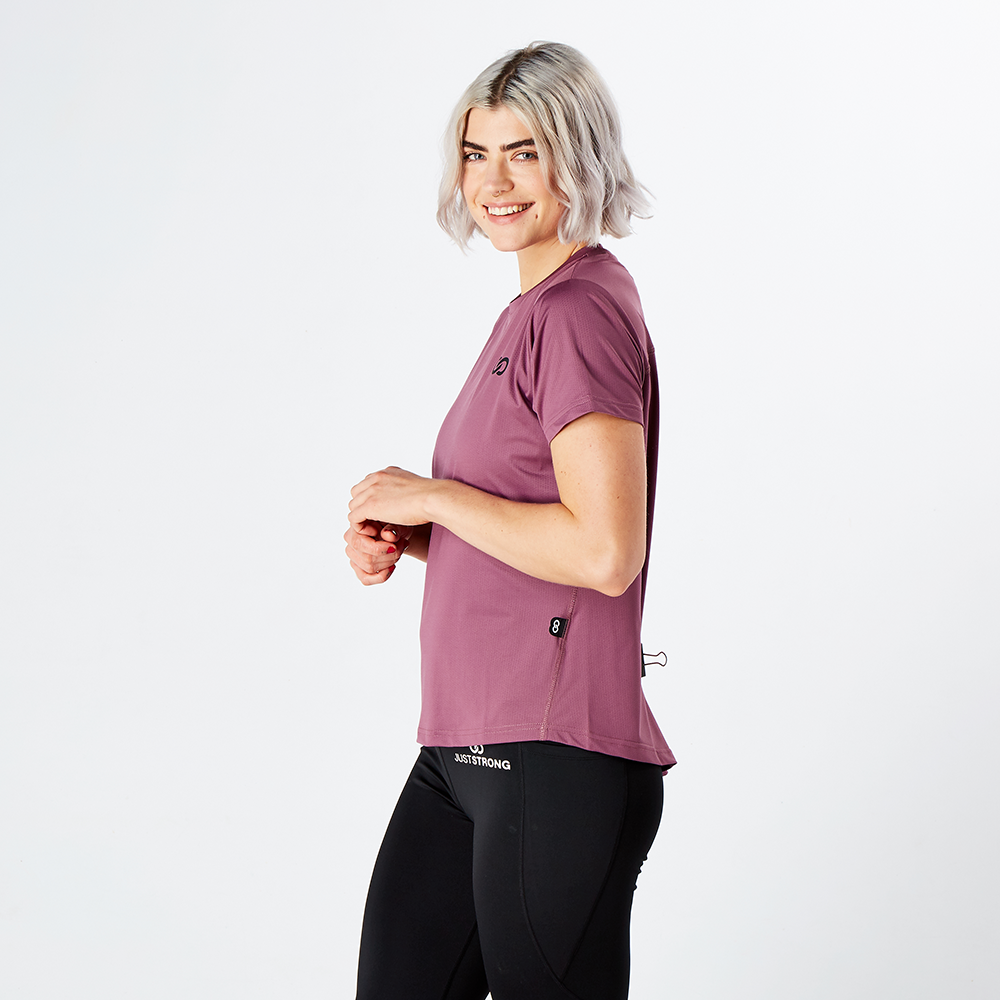 damson-trainingt-t-shirt-lifestyle-3