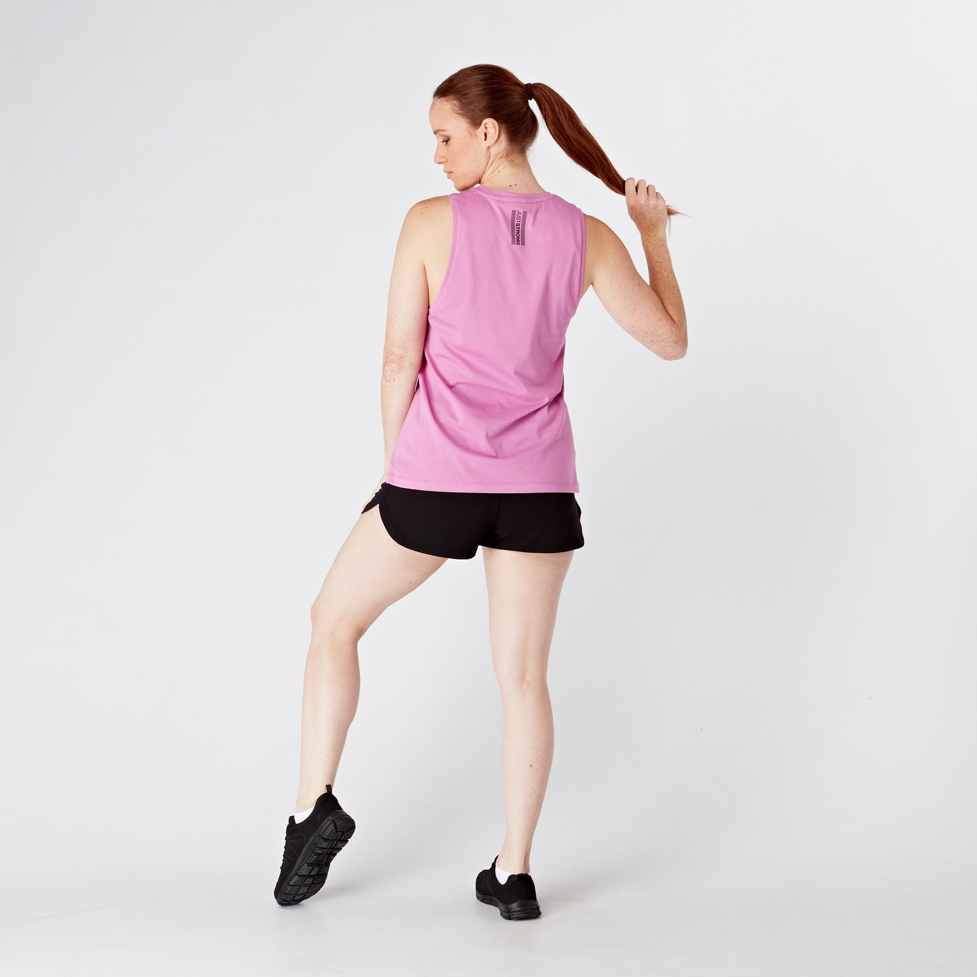 lippy-athletic-box-tank-model-full-body-back