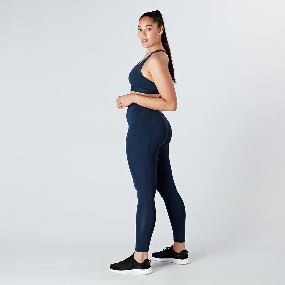 navy-core-pocket-leggings-model-side