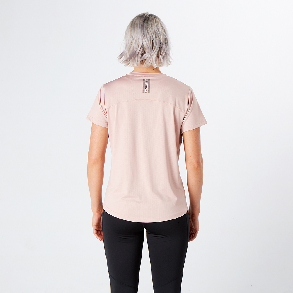 pearl-pink-training-t-thirt-lifestyle-7