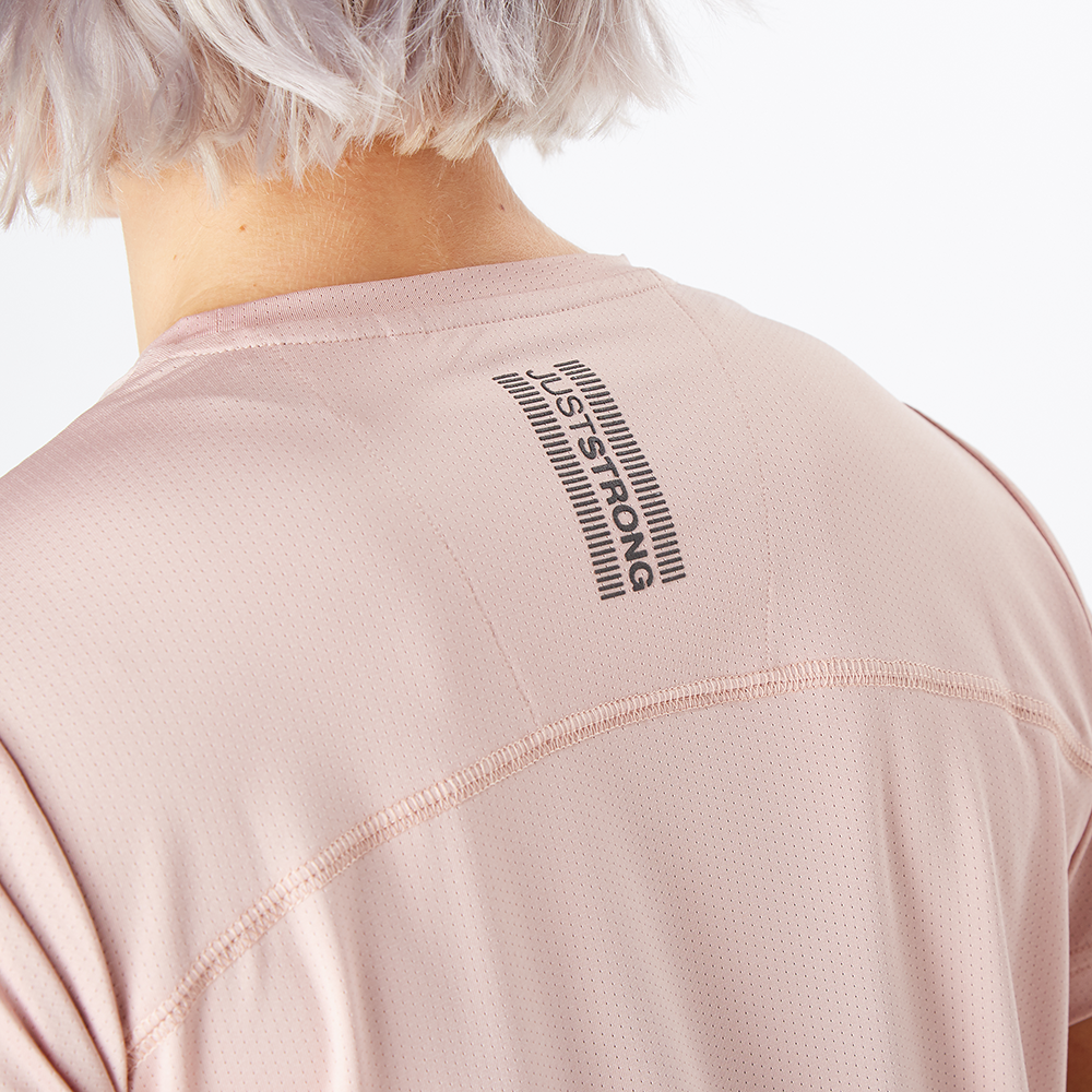 pearl-pink-training-t-thirt-lifestyle-8