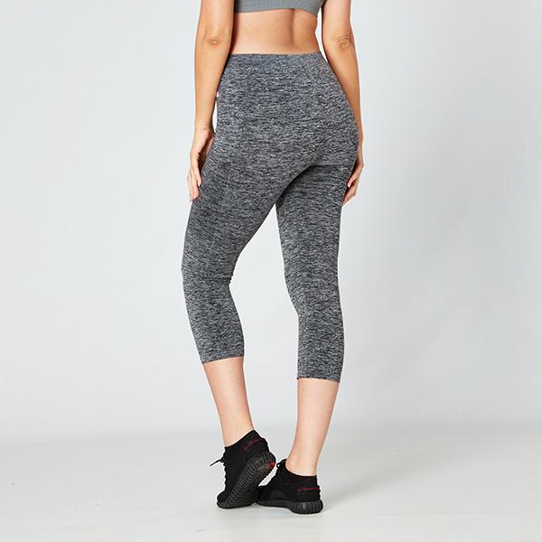 seamless-grey-ombre-capris-7